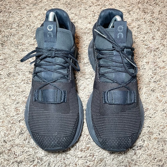 Men’s On Cloud Cloudnova Size 7.5 - Picture 4 of 11